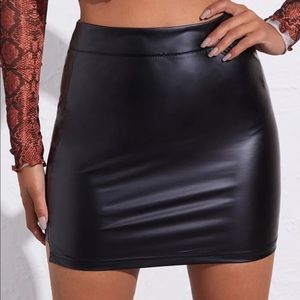 SHEIN faux leather zipper back skirt